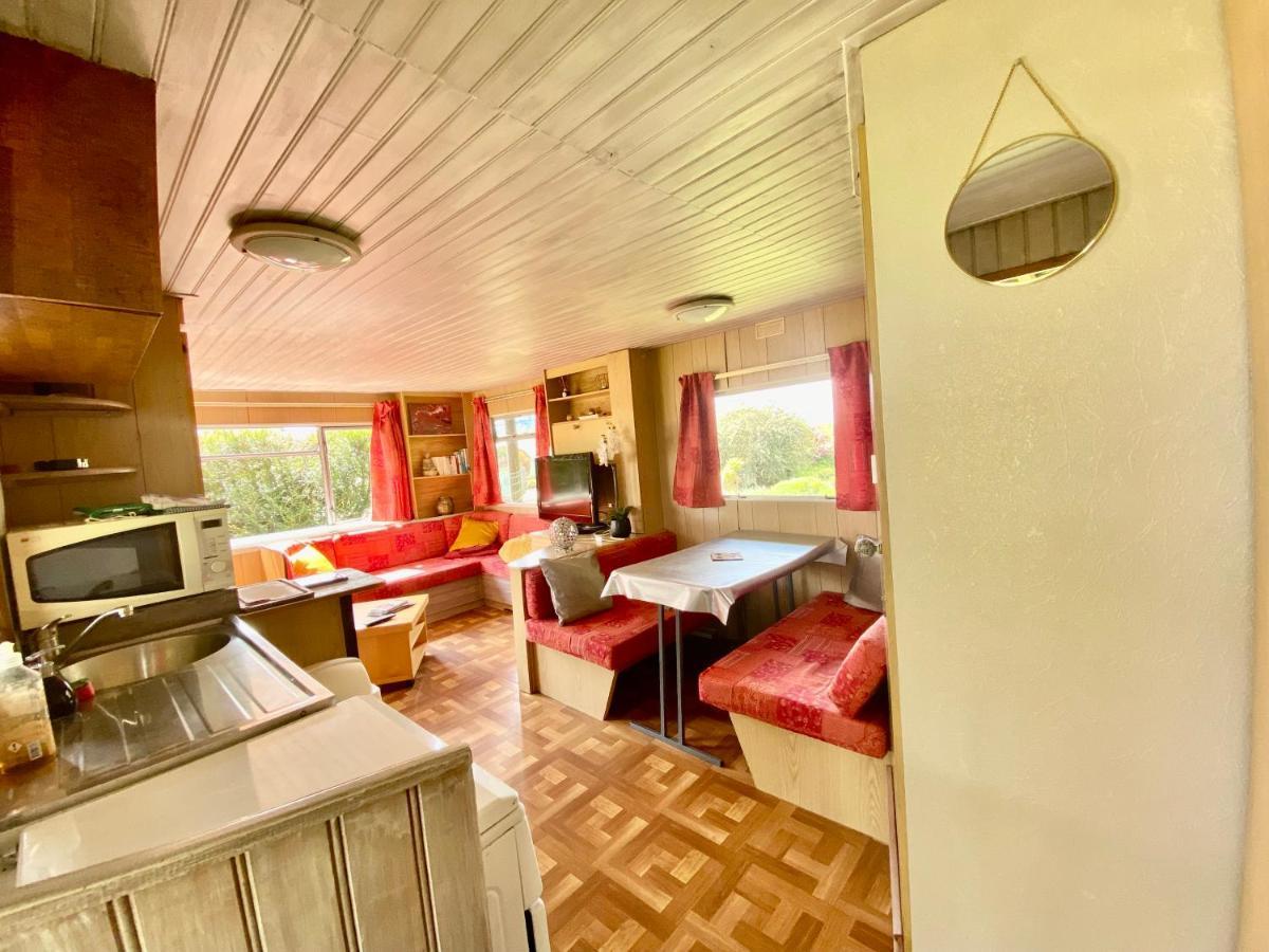 Mobilhome Sous Chalet En Bois A La Ferme Josnes Kültér fotó