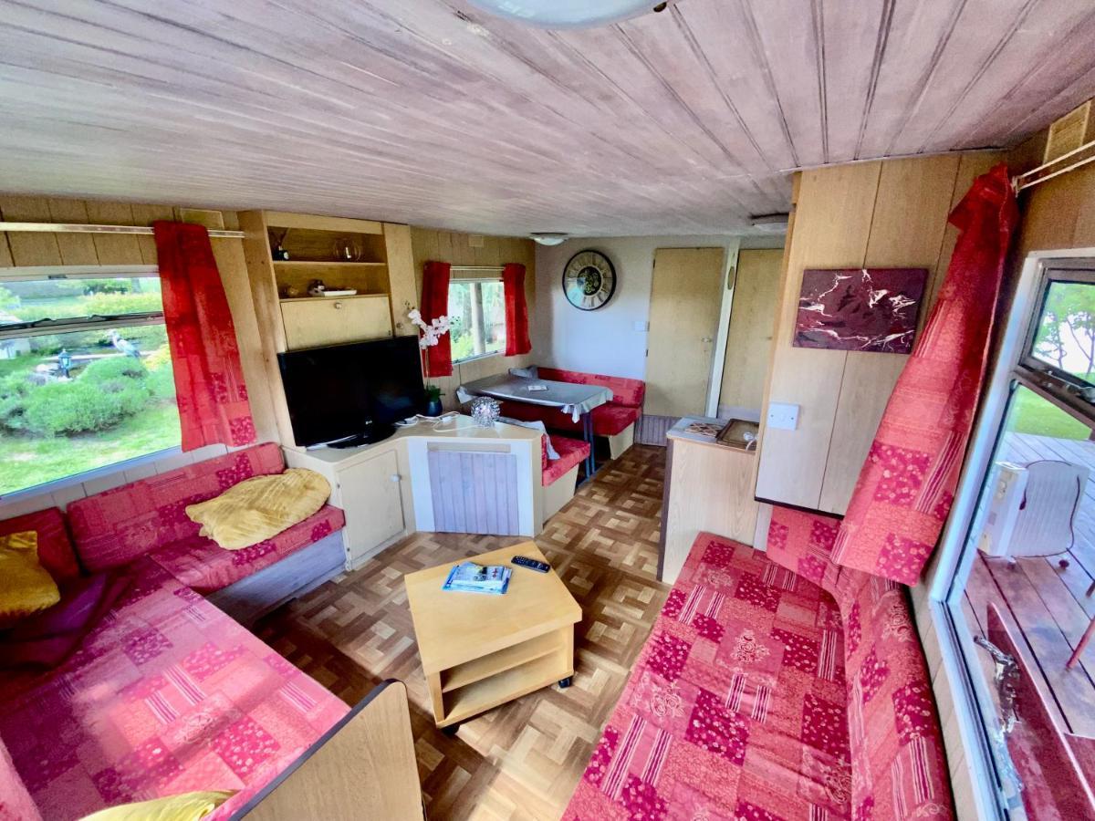 Mobilhome Sous Chalet En Bois A La Ferme Josnes Kültér fotó
