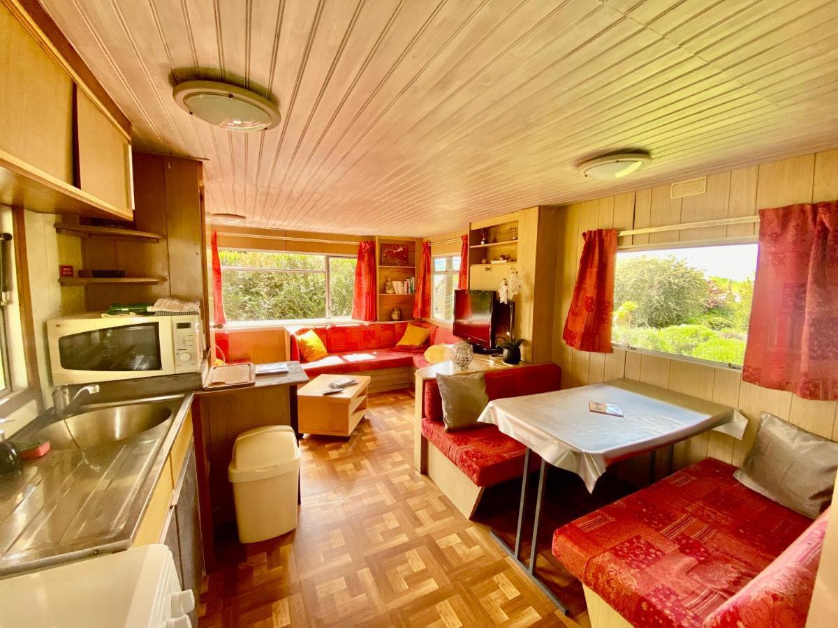 Mobilhome Sous Chalet En Bois A La Ferme Josnes Kültér fotó